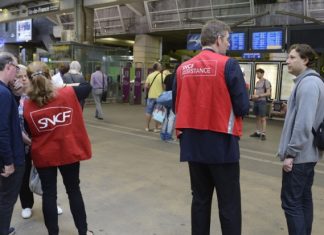 Les grèves continuent, les entreprises souffrent